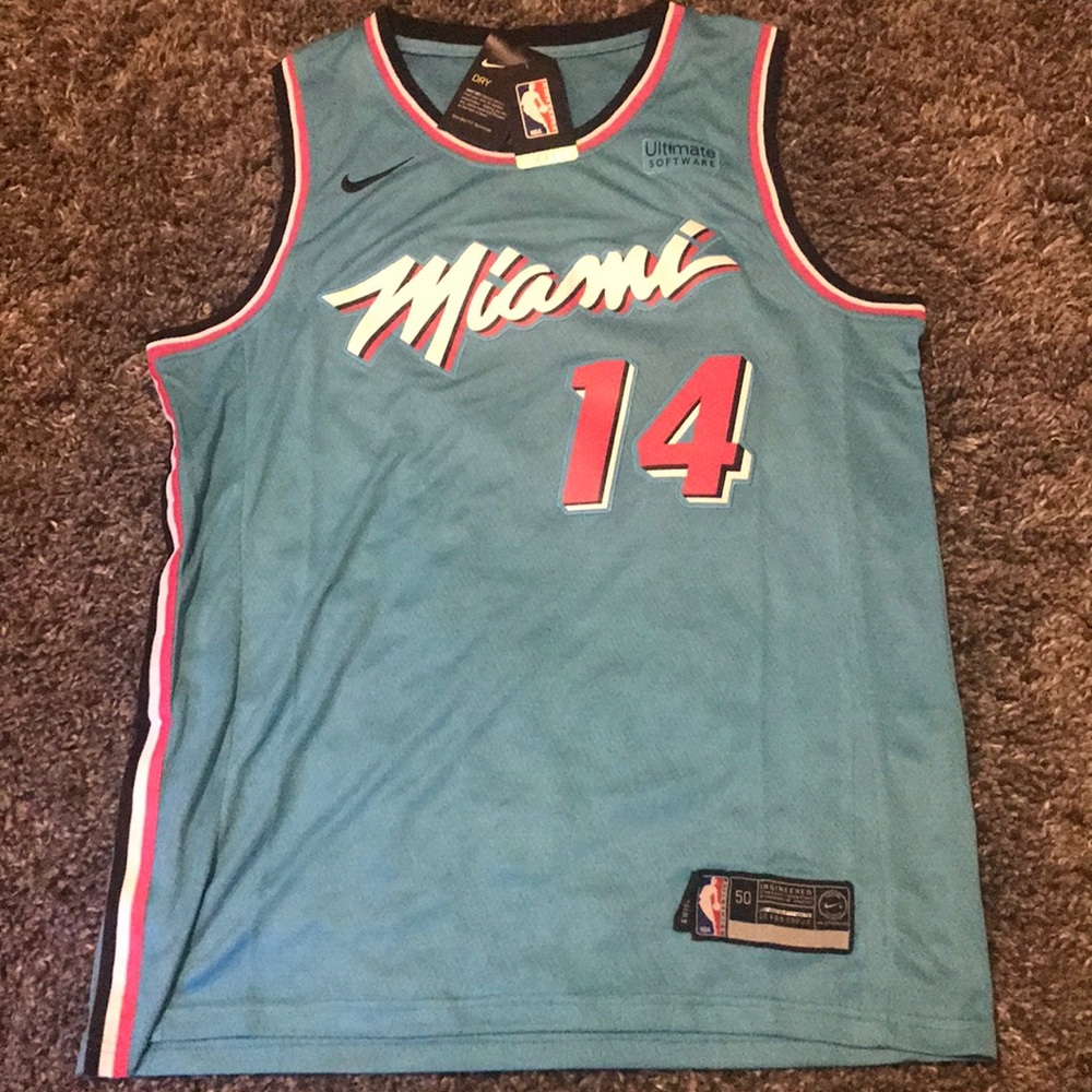 Tyler Herro Miami heat jersey
